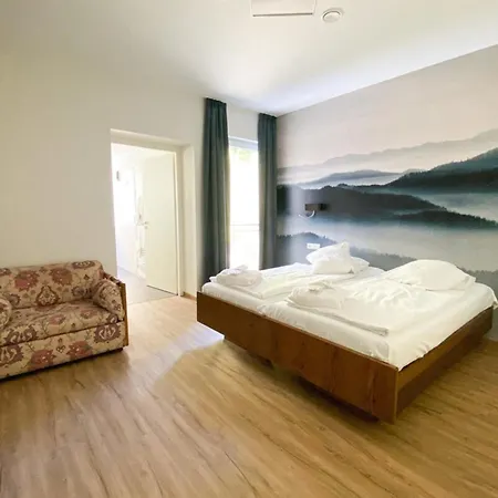 310 Lux Furnished Flat Beaufort